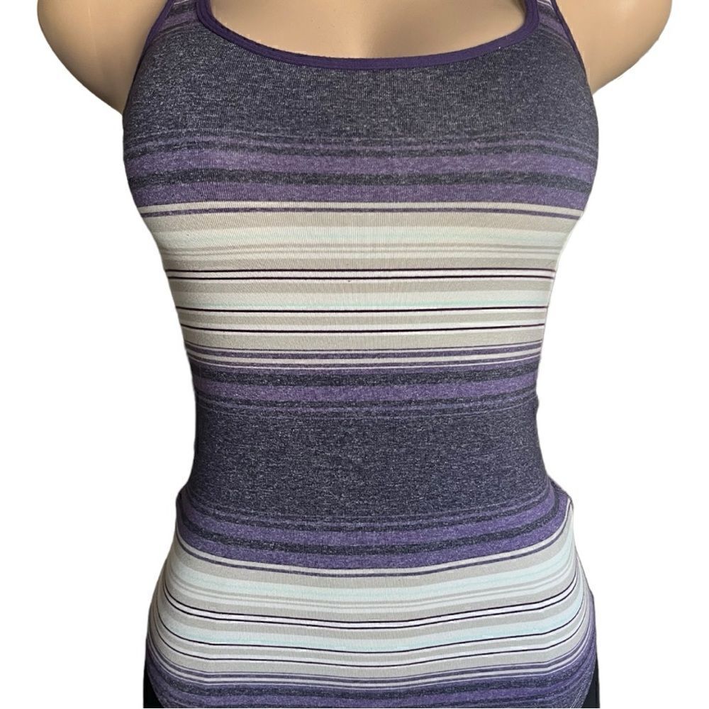 Lululemon Refresh Racer Tank - Picture 10 of 15